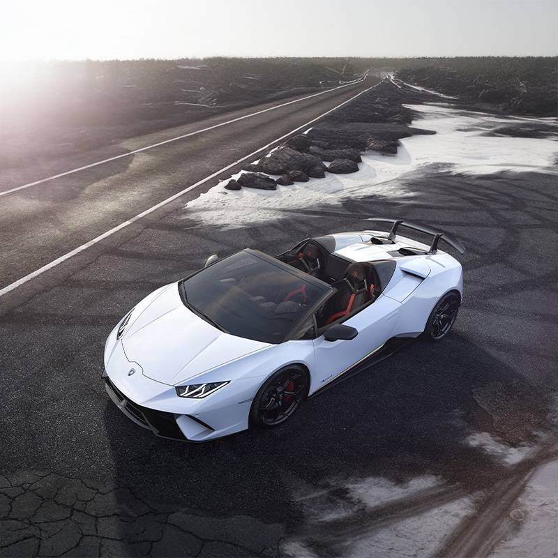 Huracán Performante with active aero